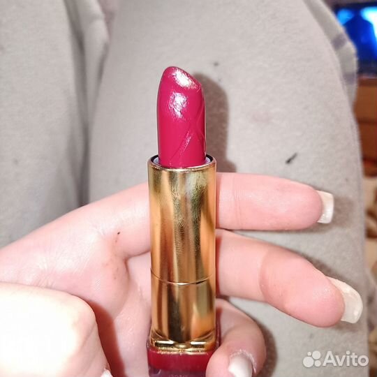 MAX factor помада