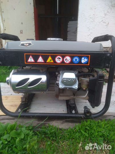 Бензогенератор