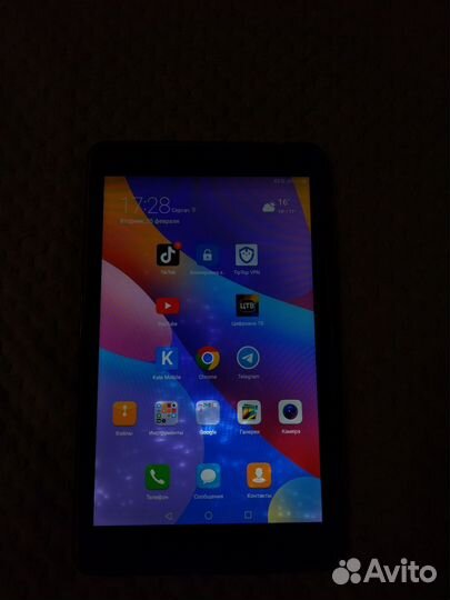 Планшет Huawei mediapad t3