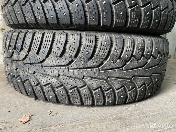 Nokian Tyres Hakkapeliitta 5 SUV 225/65 R17 106T