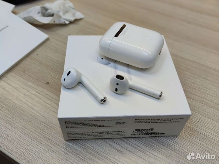 Apple airpods 1 оригинал исправные
