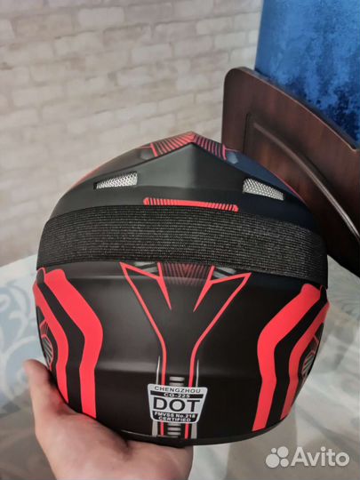 Кроссовый шлем helmo