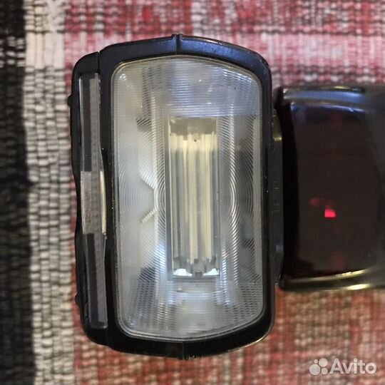 Вспышка Nikon sb 700