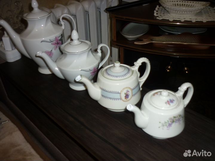 Чайники фарфоровые