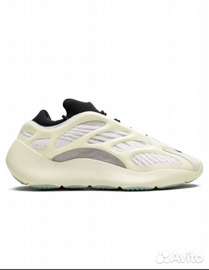 Adidas yeezy boost 700 v3