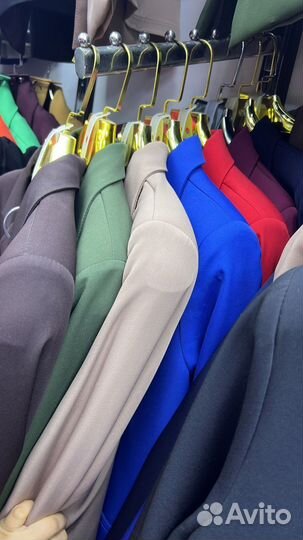 Брючный костюм женский красный 50 52 54 56новый