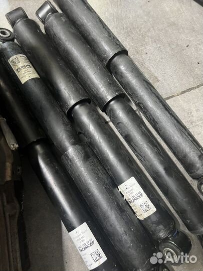 Амортизаторы задние на Мерседес Спринтер 907, 906