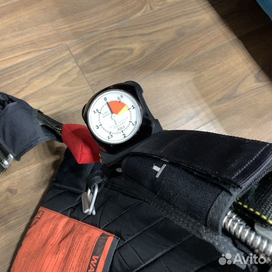 Высотомер парашютный для wingsuit