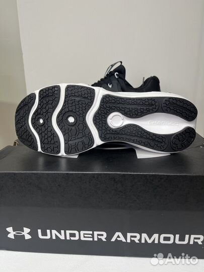 Кроссовки Under Armour Charged Vantage 2