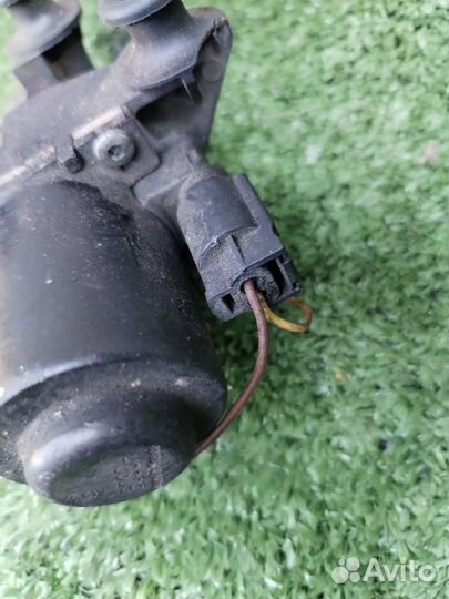 Кран отопителя (печки) Bmw 5 E60/E61 3.0 2004