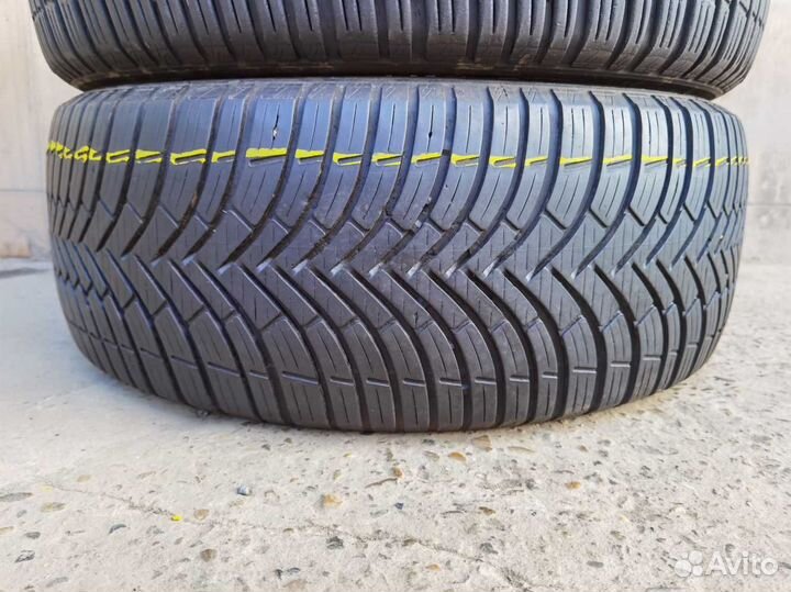 Kleber Quadraxer 2 215/50 R17 95W