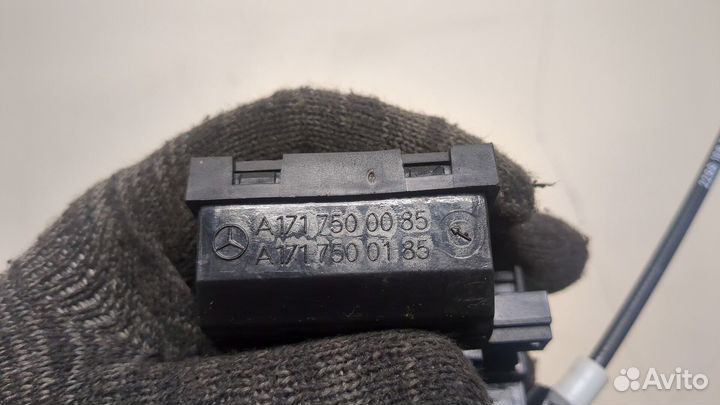 Замок багажника Mercedes C W203