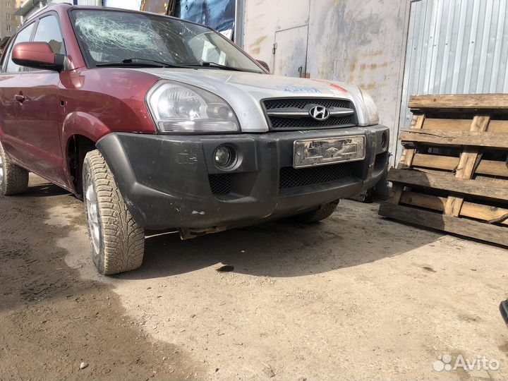 Бампер передний на hyundai tucson