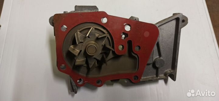 Помпа Renault Logan