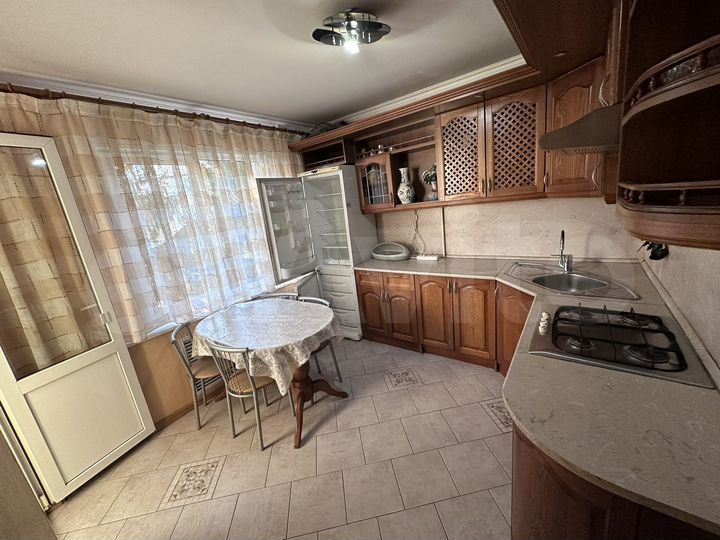 2-к. квартира, 50 м², 4/5 эт.