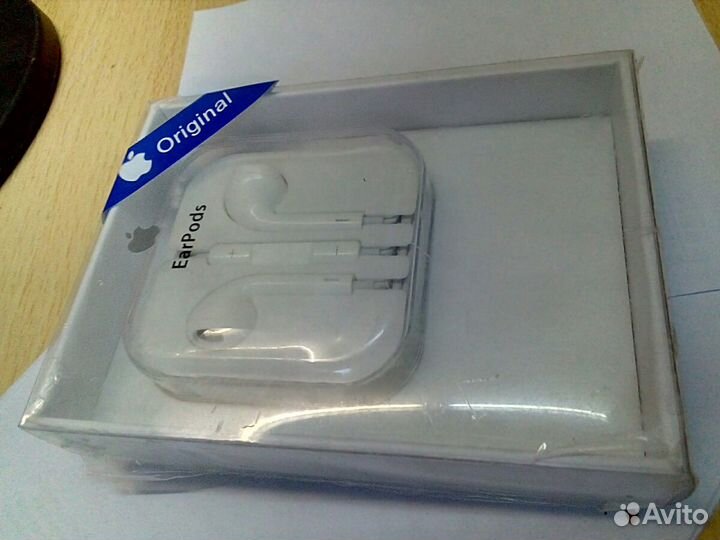 Earpods with remote and mic