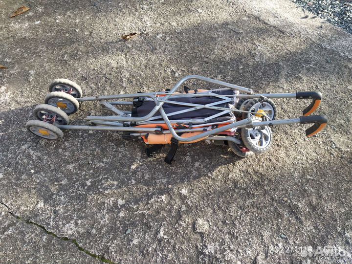 Коляска трость