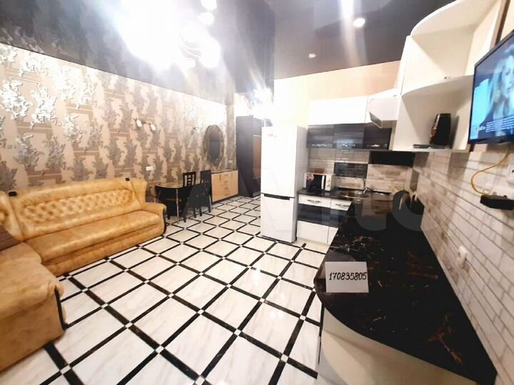 3-к. квартира, 100 м², 2/7 эт.