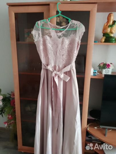 Вечернее платье