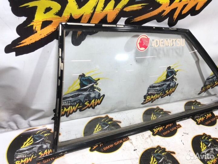 Форточка задняя левая Audi Coupe 81/85 1985