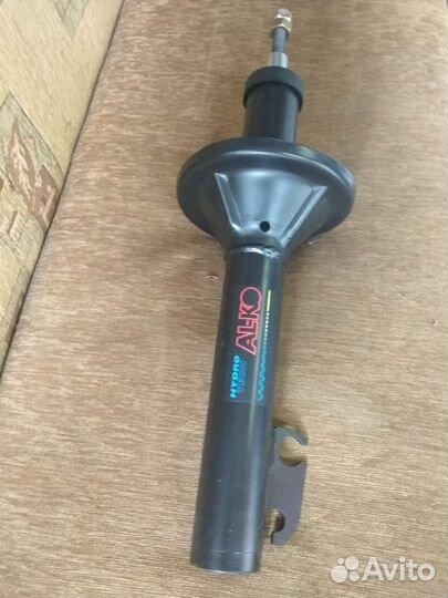 Амортизатор передний на Форд Сиерра