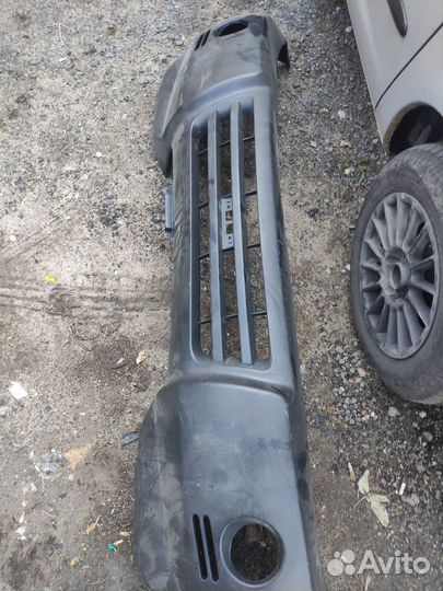 Передний бампер Mitsubishi Pajero 3