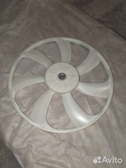 Крыльчатка вентилятора радиатора охлаждения
