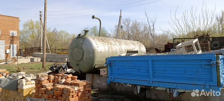 Емкость металлическая бу