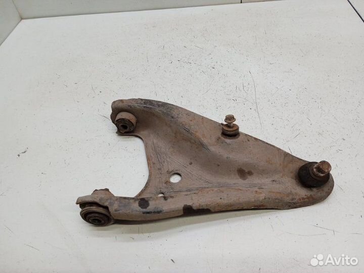 Рычаг передний левый Nissan Almera G15 1.6 2014