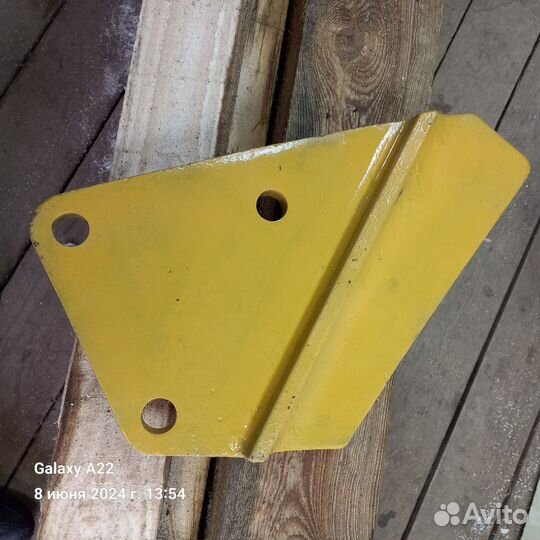 Бокорез ковша экскаватора CAT 7Y -0358 оригинал