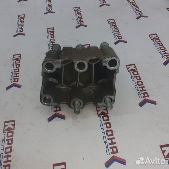 Кронштейн двигателя левый hyundai equus