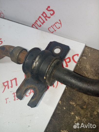 Стабилизатор поперечной устойчивости задний Nissan