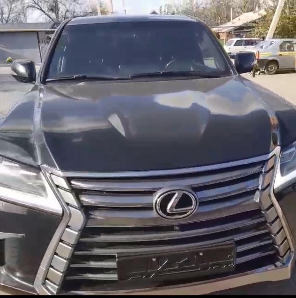 Lexus LX: фото владельца