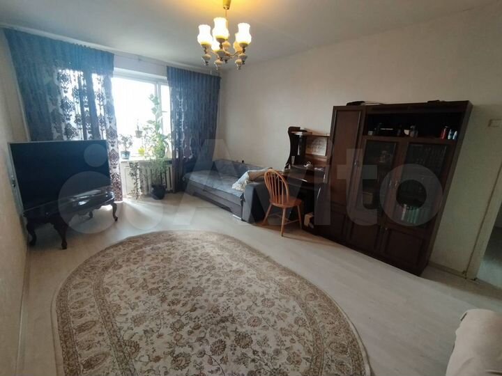 2-к. квартира, 55 м², 10/15 эт.