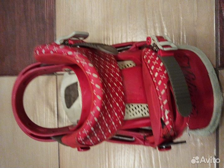 Крепления для сноуборда burton malavita M