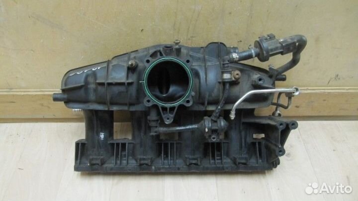 Коллектор впускной Volkswagen Passat B6 2005-2010