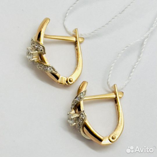 Золотые серьги с камнем