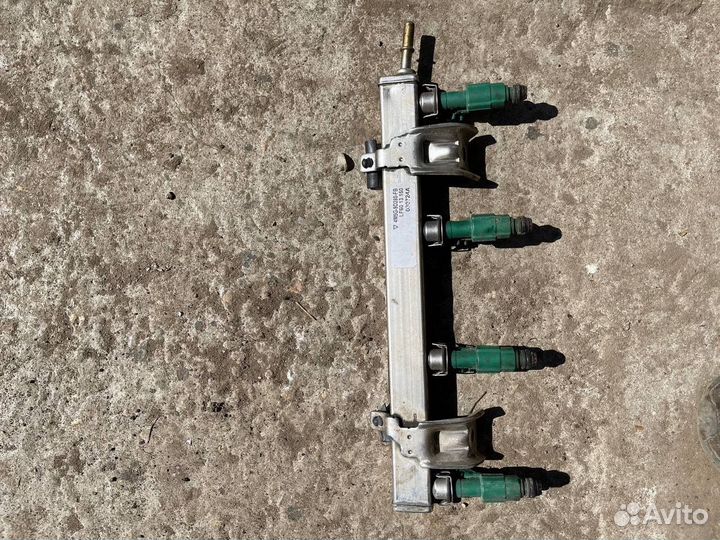 Топливная рампа Mazda 3 bk 6cg 2.0 2.3