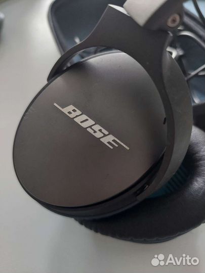 Наушники Bose QuietComfort 25