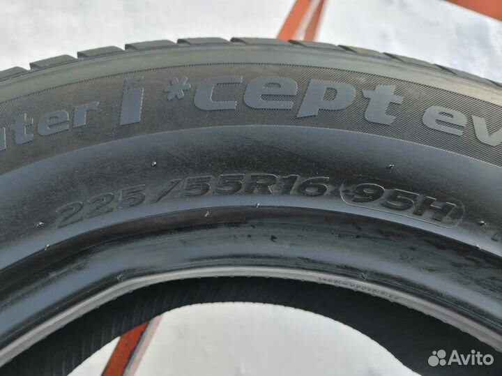 Hankook Winter I'Cept Evo2 W320 225/55 R16 104T