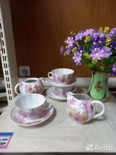 Сервиз чайный,чайные пары,молочник,сахарница лфз