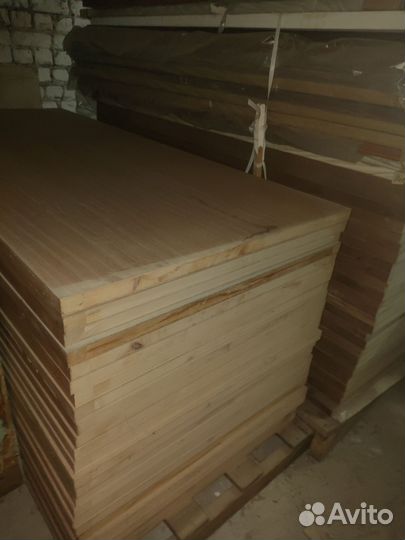 Продам межкомнатные дверные полотна новые