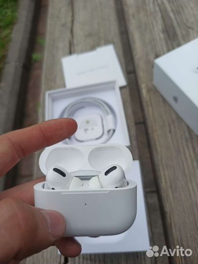 AirPods pro