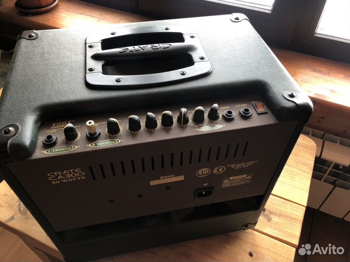 Комбоусилитель для аккустической гитары