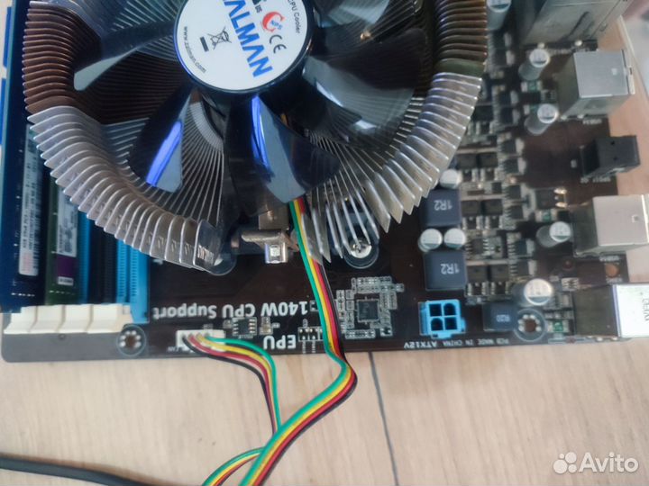 Материнская плата с процессором, памятью, видео