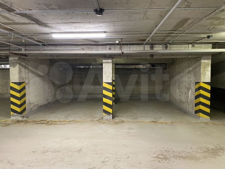 Машиноместо, 15 м²