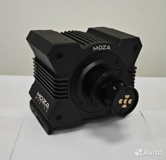 Moza Racing R5 база + руль + педали