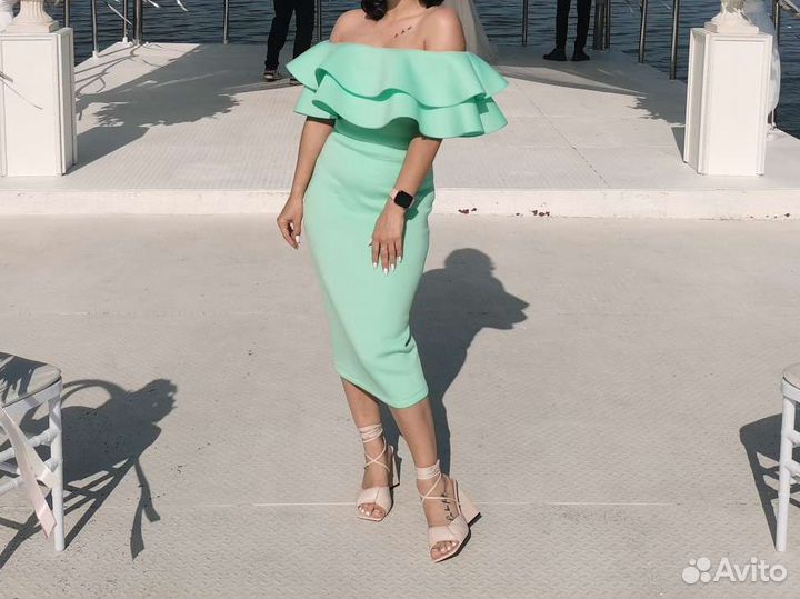 Платье вечернее