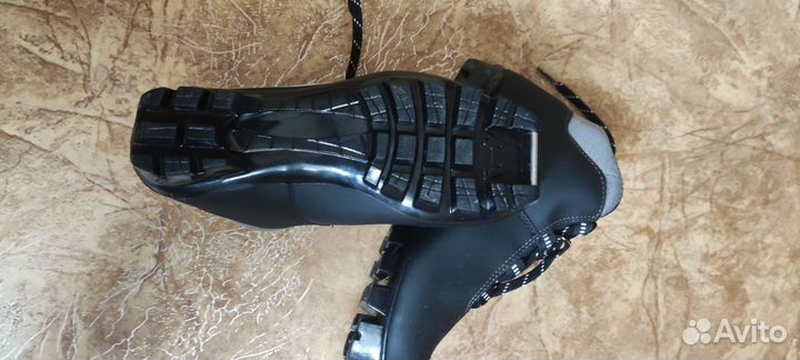 Лыжные ботинки 36 размер