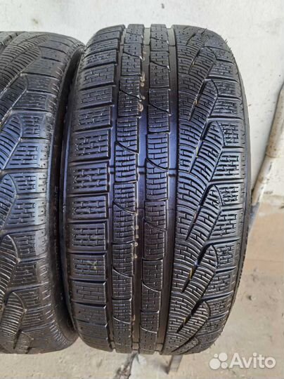 Pirelli Winter Sottozero 210 245/40 R18 108W